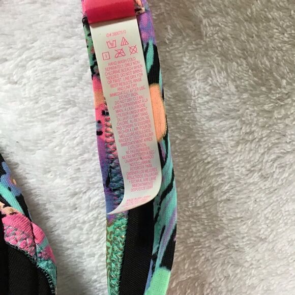 Victoria’s Secret Floral Halter Bikini Top - Picture 5 of 6
